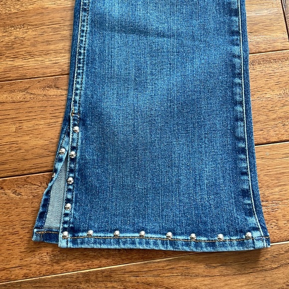 NWT 7 for all Mankind High Waist Slim Kick Jeans with Studs, size 27 - Picture 1 of 11